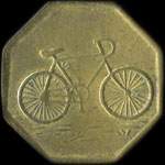 Jeton anonyme de 1 franc en laiton octogonal reprsentant une bicyclette - avers