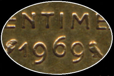 10 centimes Marianne 1969 avec 9 du millsime avec trou agrandi