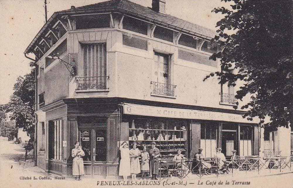 Un Café de la Terrasse à Veneux-les-Sablons