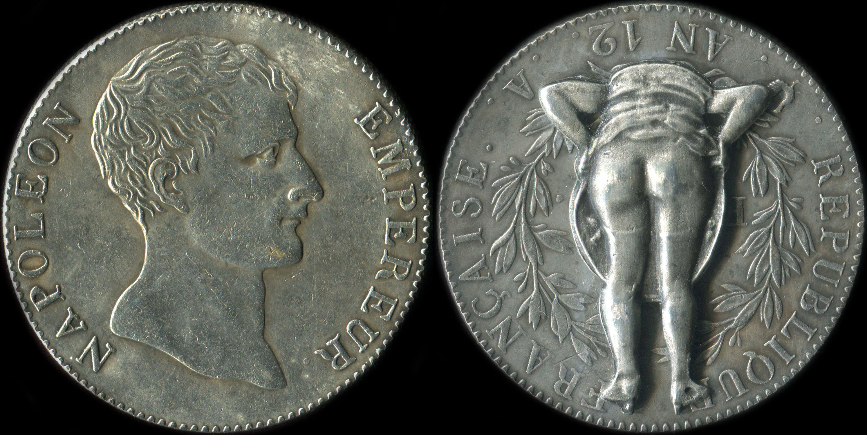 Jeton satirique Femme montrant ses fesses sur 5 francs Napoléon Empereur An 12A