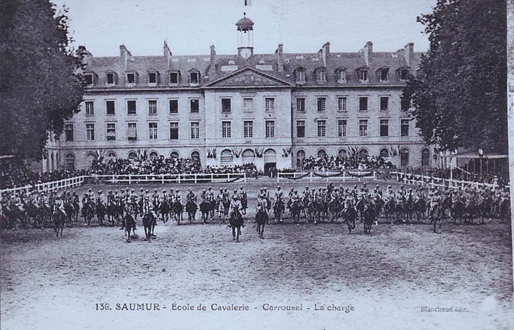 Ecole de Cavalerie de Saumur - Carrousel - La Charge
