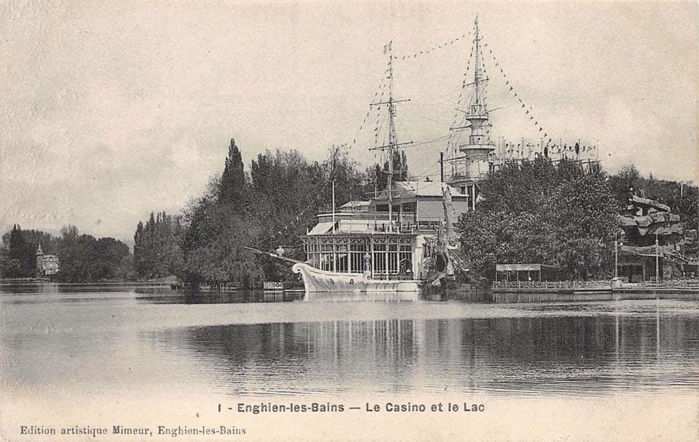 Enghien-les-Bains (95880 - Val d'Oise) - Le Casino et le Lac.
