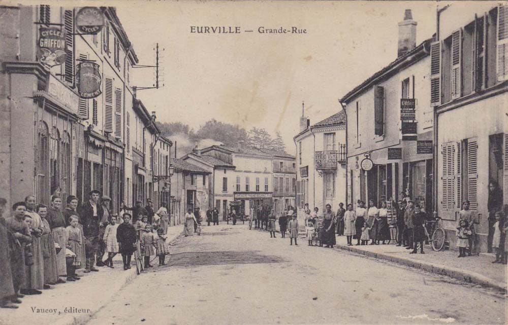 Eurville-Bienville (52410 - Haute-Marne) - Eurville, la Grande-Rue