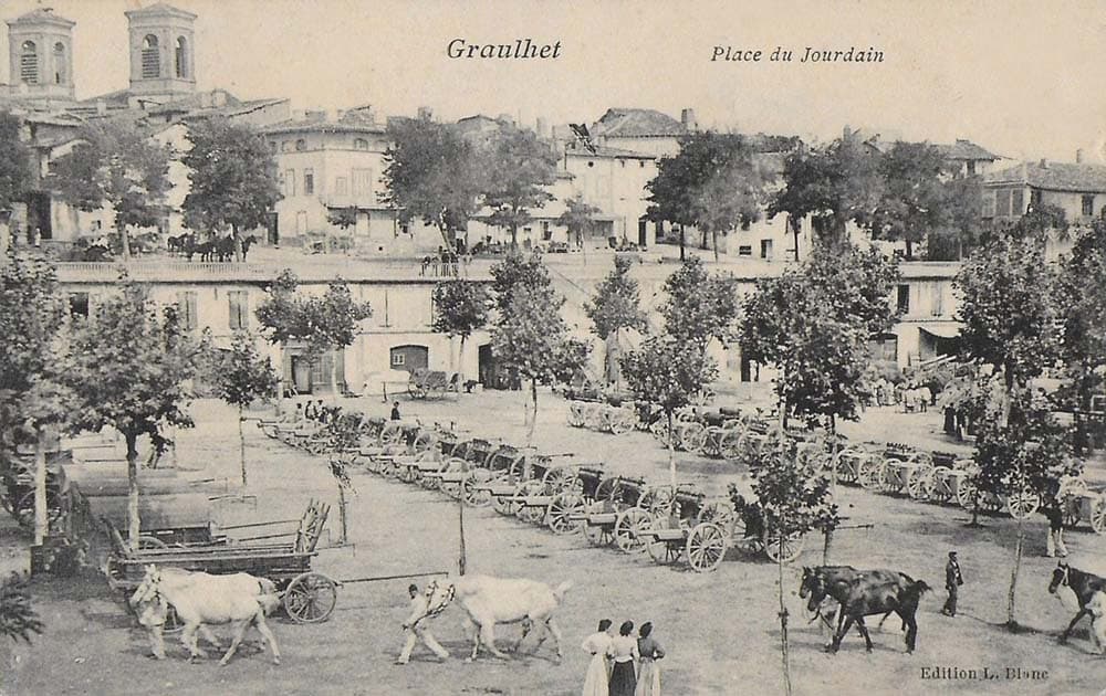 Graulhet (81300 - Tarn) - Place du Jourdain