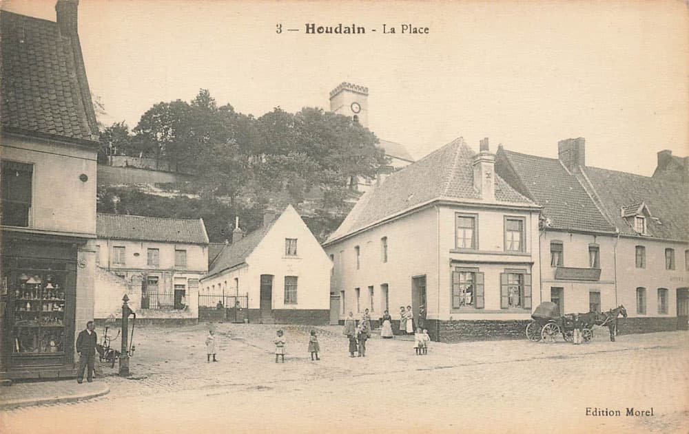 Houdain (62150 - Pas-de-Calais) - La Place