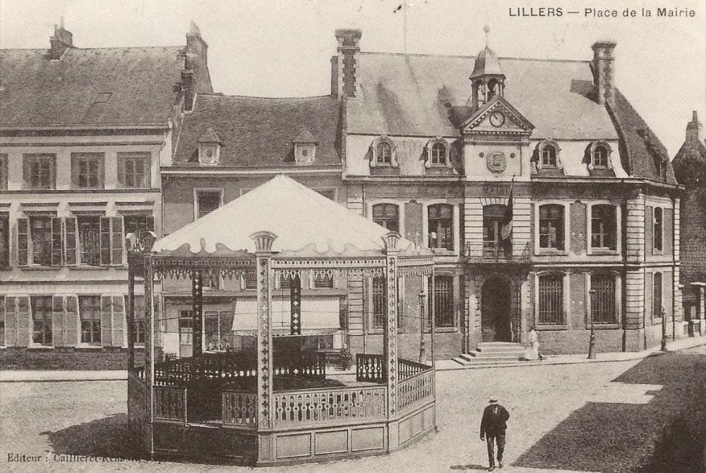 Lillers (62190 - Pas-de-Calais) - Place de la Mairie