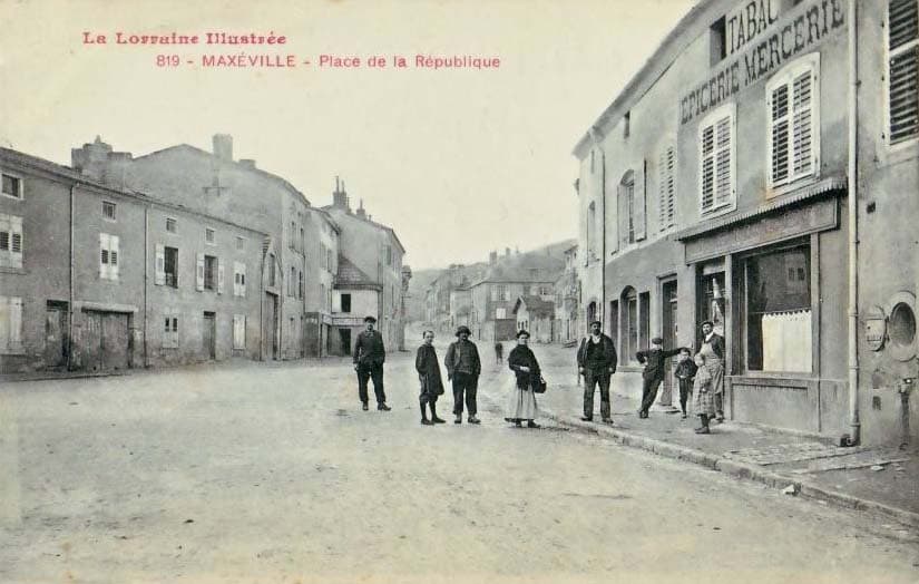 Maxeville (54320 - Meurthe-et-Moselle) - La Place de la Rpublique