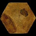 Jeton sans valeur indiquée en laiton hexagonal émis par Chevalier - Puteaux (92800 - Hauts-de-Seine) - revers