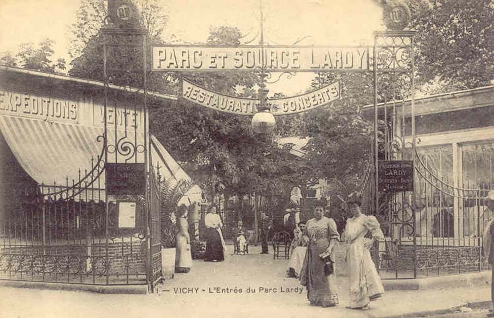 Vichy - Entrée du Parc Lardy