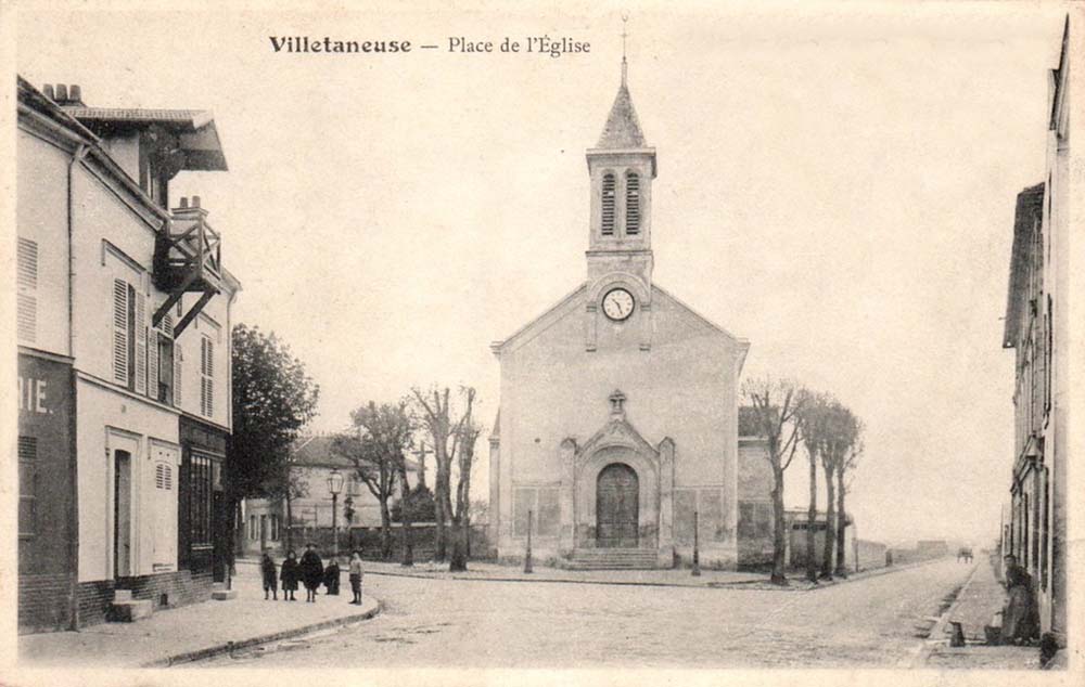 Villetaneuse (93430 - Seine-Saint-Denis) - Place de l'Eglise