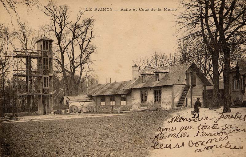 Le Raincy - L'Asile et la cour de la Mairie en 1903