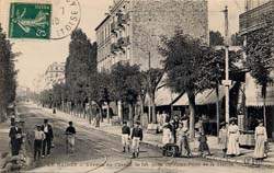Le Raincy - L'Avenue du Chemin de Fer prise du Rond-Point de la Station en 1910