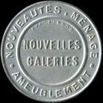 Timbre-monnaie Nouvelles Galeries - Type 1 (S.G.D.G. au dessus) - 5 centimes vert sur fond rouge - avers