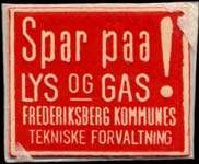 Timbre-monnaie Lys og Gas - 1 øre sur carton blanc - fond rouge - Danemark - avers